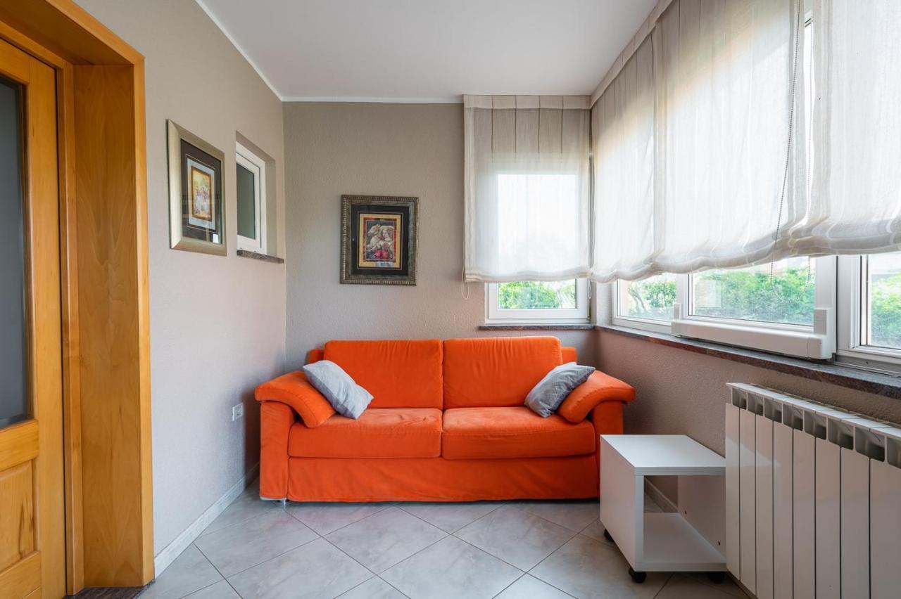 House With Apartments Dragica Umag Buitenkant foto